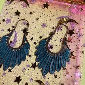 Patina’d Brass Feather Fray Latch Horseshoe Earrings
